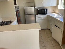 11501 Ohio Ave, Unit #2 in Los Angeles, CA - Building Photo