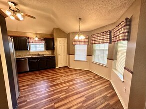 904 Snow Mass Dr in Hewitt, TX - Building Photo - Building Photo