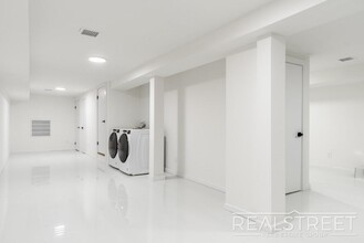 Brand New 2 Bed 2 Bath Duplex with Private in Queens, NY - Building Photo - Building Photo