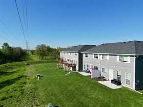1230 Cedar Cv Rd in Lincoln, NE - Building Photo - Building Photo