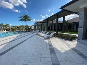 4612 NW 83rd Pky in Doral, FL - Building Photo - Building Photo