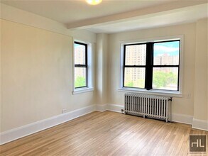 AMSTERDAM AVENUE, Unit 6F in New York, NY - Building Photo - Building Photo