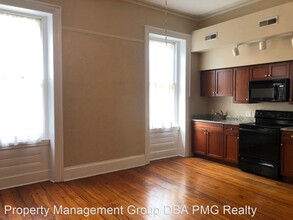 2325 Spruce St in Philadelphia, PA - Building Photo - Building Photo