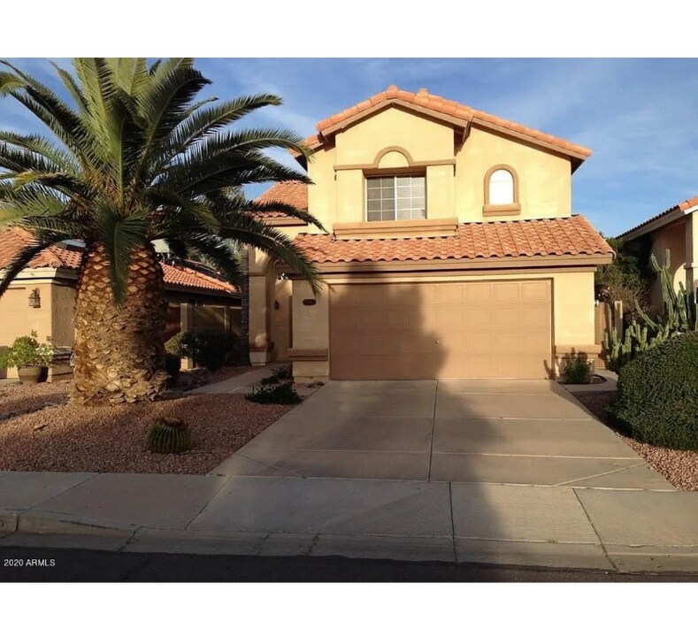 17455 N 46th St in Phoenix, AZ - Building Photo