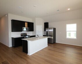 11905 Dillon Fls Dr in Austin, TX - Building Photo - Building Photo