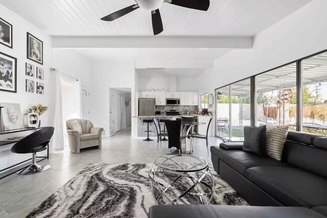 280 N Monterey Rd in Palm Springs, CA - Building Photo - Building Photo