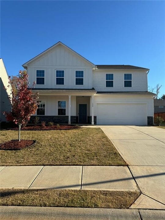 136 Paulownia Cir in Mcdonough, GA - Building Photo