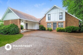 6608 Imperial Oak Dr in Memphis, TN - Foto de edificio - Building Photo