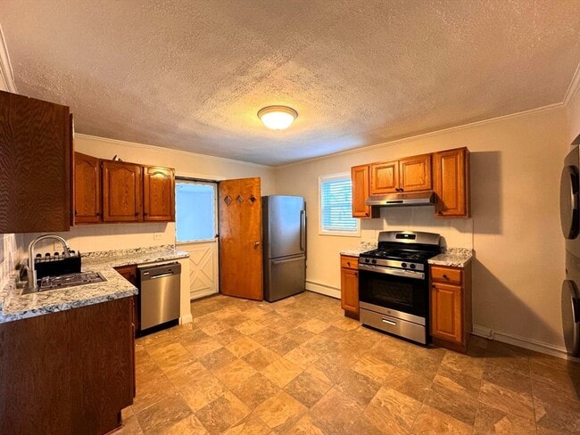 property at 38 Hunting St