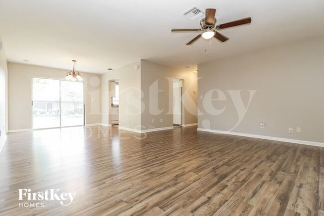 property at 928 SE 31st St