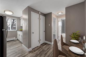 SouthGlenn Place in Centennial, CO - Building Photo - Building Photo