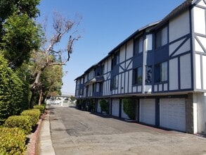 3028 W Cheryllyn Ln, Unit 3028 in Anaheim, CA - Building Photo - Building Photo
