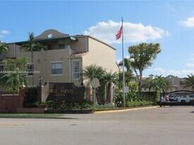 8695 NW 6th Ln in Miami, FL - Building Photo