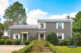 1084 Manakin Rd in Manakin Sabot, VA - Building Photo