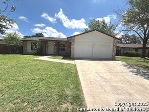 8231 Meadow Forest St in San Antonio, TX - Building Photo - Building Photo