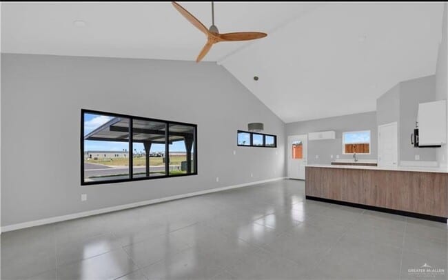 11 Oriole Rd-Unit -3 in Weslaco, TX - Building Photo - Building Photo