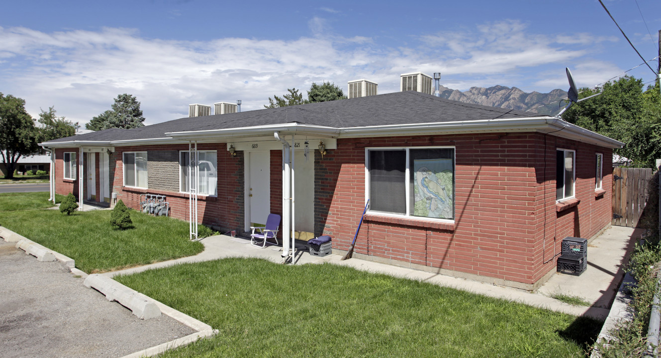 6815 S 1300 E in Salt Lake City, UT - Building Photo