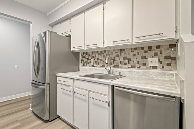 2104 Turtle Run Dr in Richmond, VA - Building Photo - Building Photo
