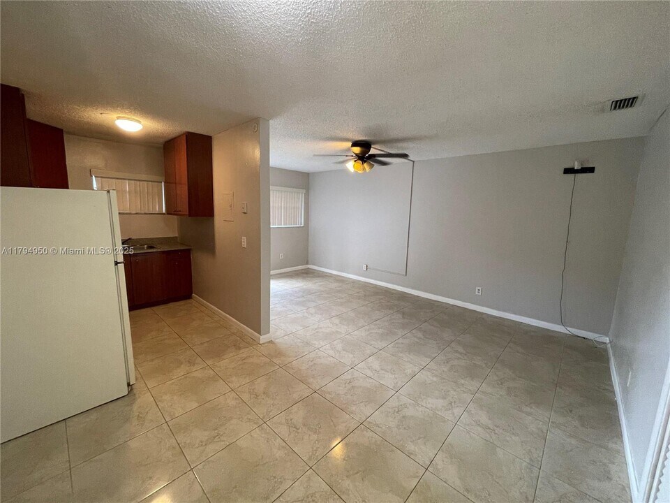 716 SW 16th Ave in Fort Lauderdale, FL - Building Photo