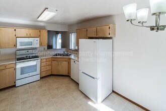 1605 E 33rd Ave in Spokane, WA - Building Photo - Building Photo