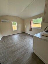 810 Citrus Ave-Unit -Unit B in Fort Pierce, FL - Building Photo - Building Photo