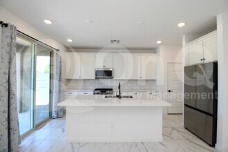9420 E Supernova Dr in Mesa, AZ - Building Photo - Building Photo