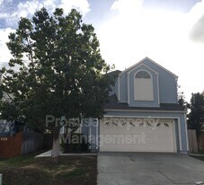 1744 Calle Platico in Oceanside, CA - Building Photo