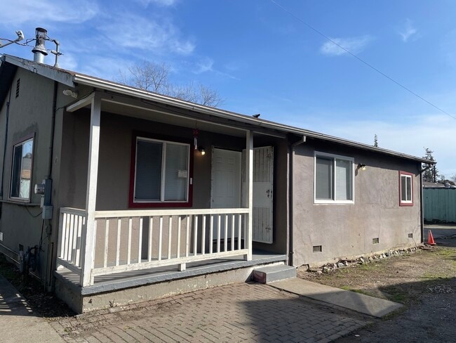 413 Laurel Ave in Hayward, CA - Building Photo - Building Photo
