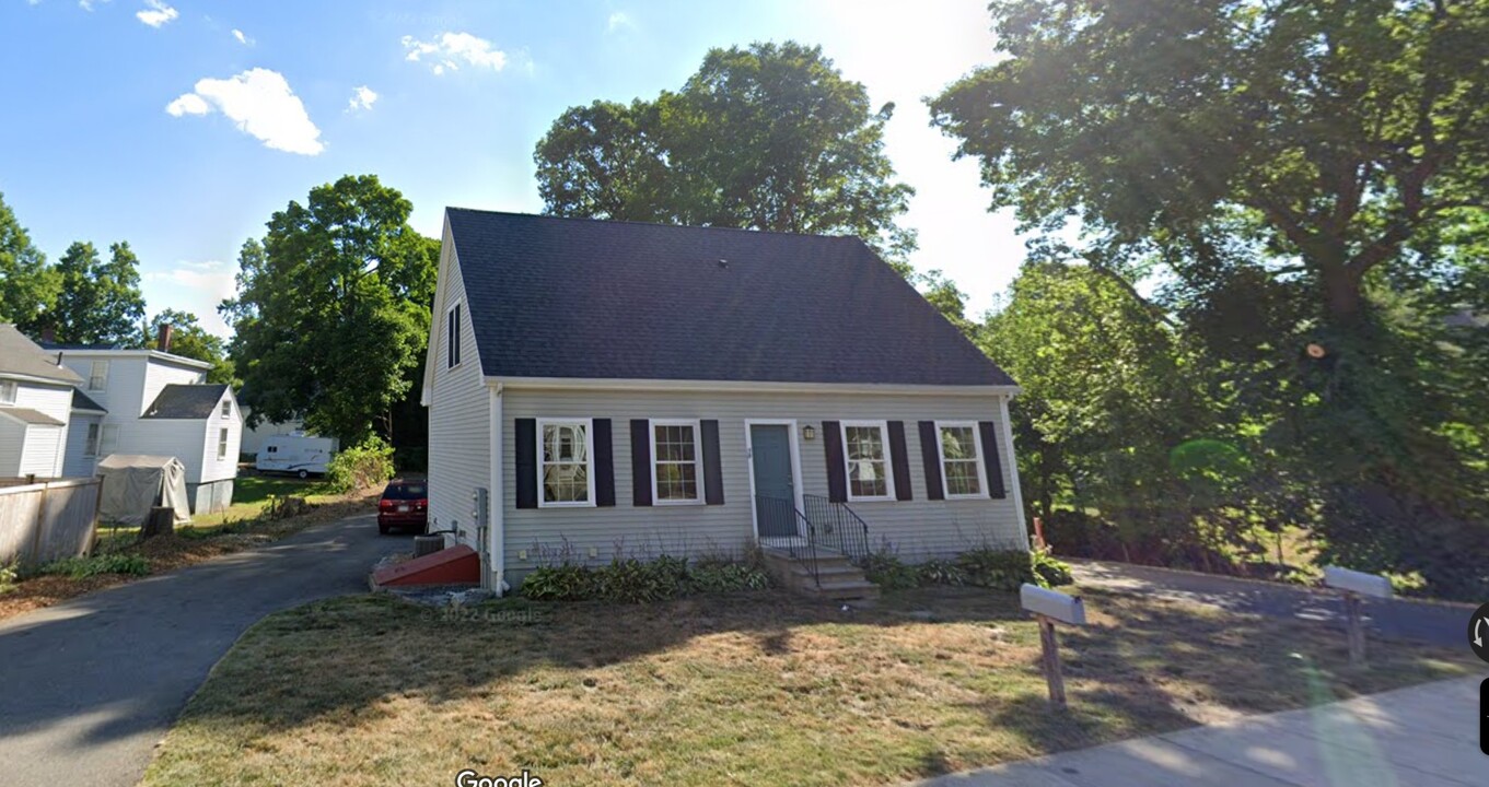 19 School St in Westborough, MA - Foto de edificio