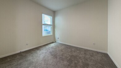 5699 Chorleywood Ln in Wesley Chapel, FL - Building Photo - Building Photo