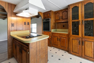 112 Queenswood Dr in Mabank, TX - Building Photo - Building Photo