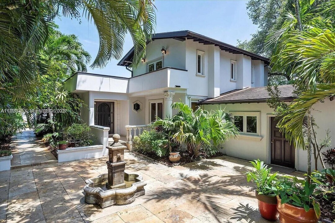 800 SW 12th Ave in Fort Lauderdale, FL - Building Photo