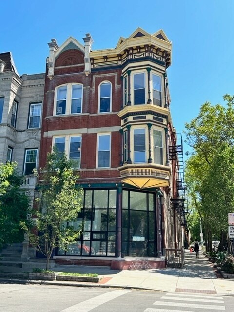 1659 W Huron St in Chicago, IL - Building Photo
