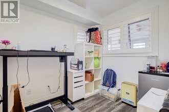 85 Bristol Rd E in Mississauga, ON - Building Photo - Building Photo