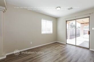 250 Dakota St, Unit Unit E in Chandler, AZ - Foto de edificio - Building Photo