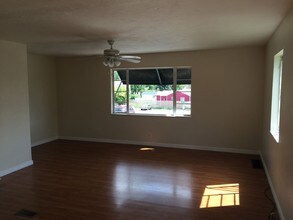 465 E 3300 S in Salt Lake City, UT - Building Photo - Building Photo