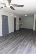 1799 N Highland Ave in Clearwater, FL - Building Photo - Building Photo
