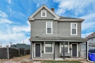 907 Scott St in Columbus, OH - Building Photo