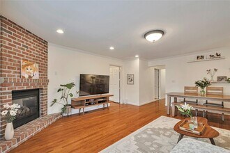 119 Montgomery Ave in Scarsdale, NY - Building Photo - Building Photo