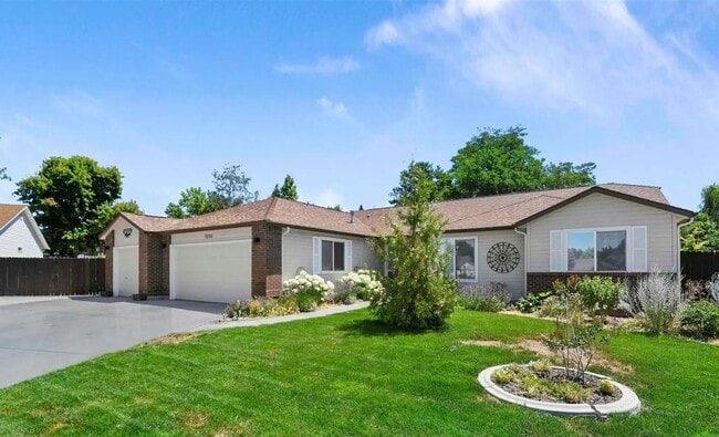 1220 N Notel Creek Pl in Meridian, ID - Foto de edificio - Building Photo