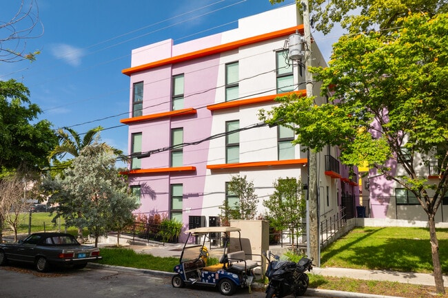 Plum - Co-Living Apartments