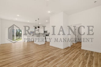 731 Elmwood St in Park City, KS - Building Photo - Building Photo