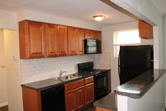 Rutledge Court in Rutledge, PA - Building Photo - Interior Photo