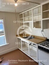335 SE 80th Ave in Portland, OR - Building Photo - Building Photo