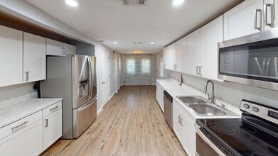 635 Colbert Ave in Pensacola, FL - Building Photo - Building Photo