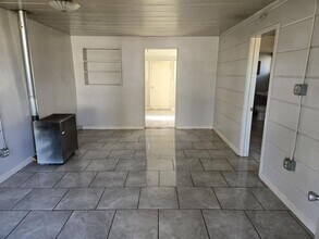1404-1406 Trinity Ave in Chowchilla, CA - Building Photo - Building Photo