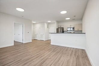 49 N Day St in Orange, NJ - Building Photo - Building Photo