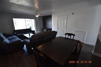 5106 Sunridge Palms Dr in Tampa, FL - Building Photo - Building Photo