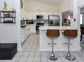 108 Sherwood Cir, Unit 114-1 in Jupiter, FL - Building Photo - Building Photo