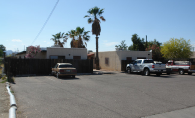 2431-2437 N Fontana Ave in Tucson, AZ - Building Photo - Building Photo